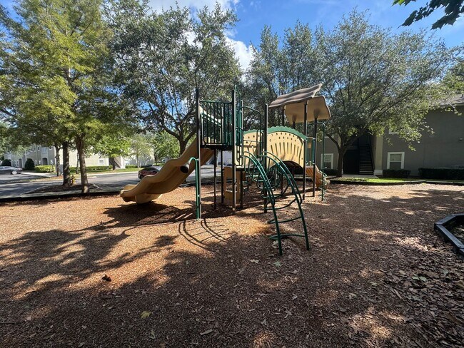Building Photo - 6069 Maggies Cir