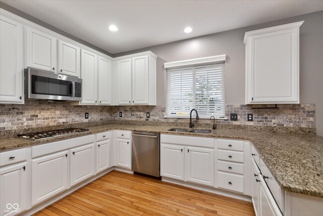 Building Photo - 14175 Charity Chase Cir