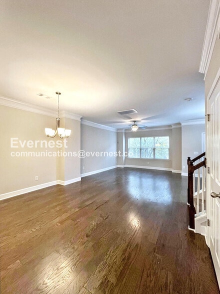 Building Photo - 5549 Prada Dr