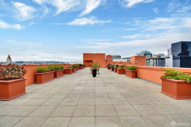 Building Photo - 50 Lansing St