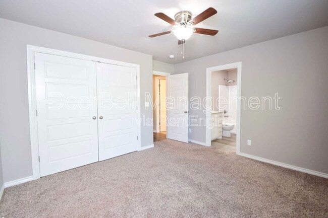 Building Photo - 512 S Haynie St