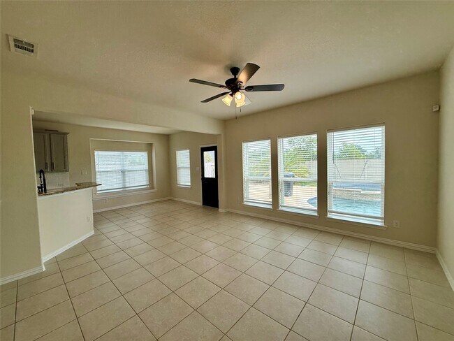 Building Photo - 23422 Bordeaux Dr