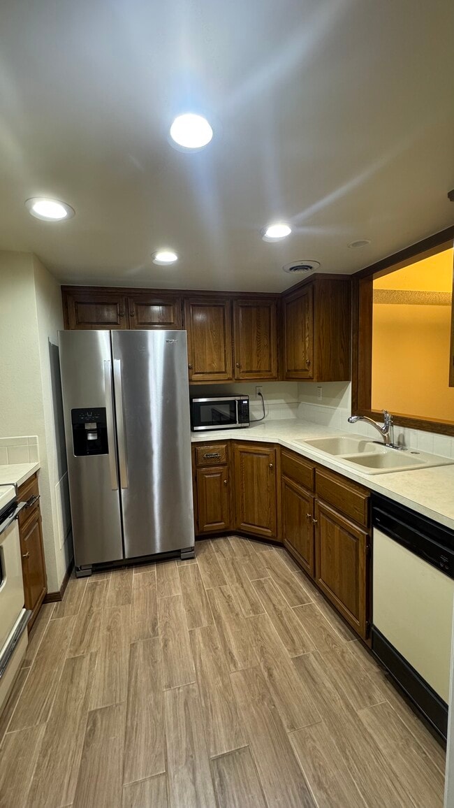 Kitchen - 24 Melinda Ln