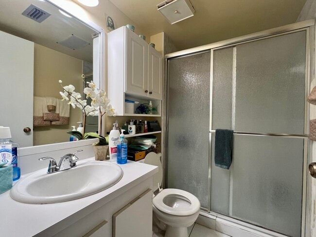 Building Photo - 3154 Via Poinciana