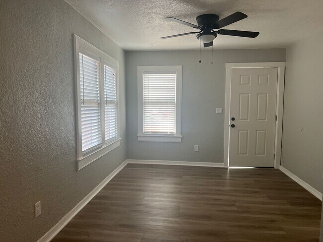 Living Room - 1483 Hamlet Ave