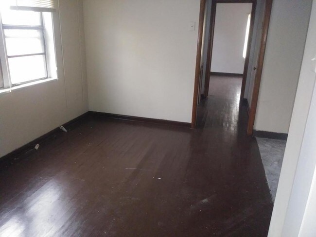 Building Photo - 16025 Nelacrest