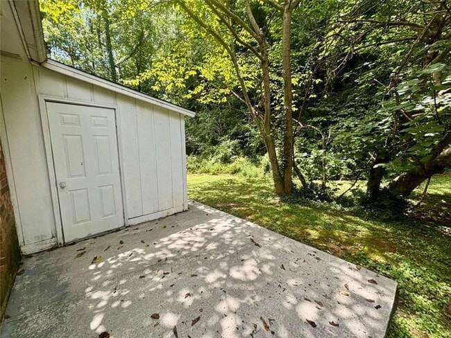 Building Photo - 358 Bradley Woods Ct NW