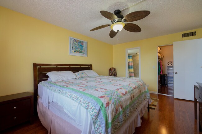 Building Photo - 2008 S Federal Hwy