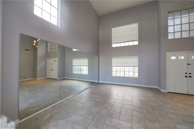 Building Photo - 8272 Tibana Way