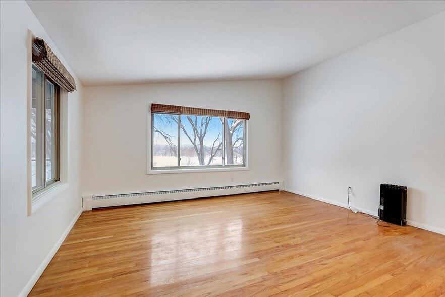 Building Photo - 1719 Carver St