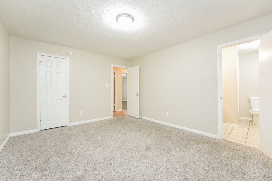 Building Photo - 2511 Nugget Dr SW
