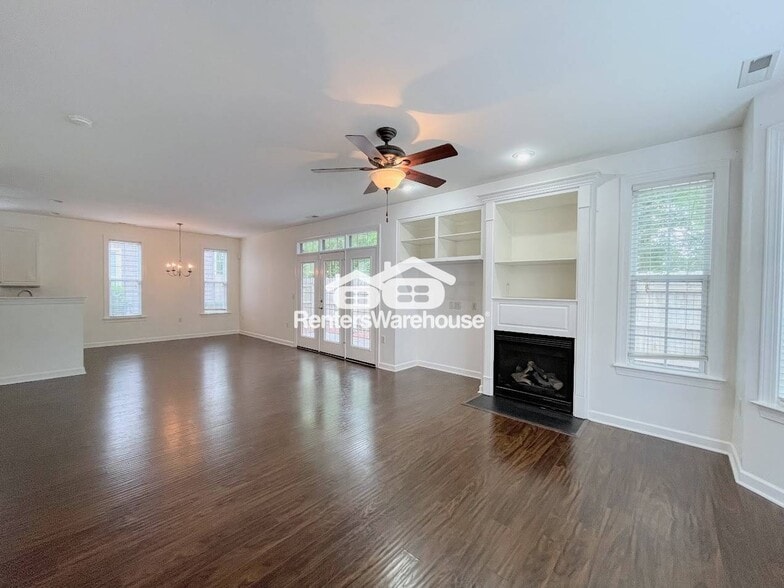 Building Photo - 446 Blue Beech Way
