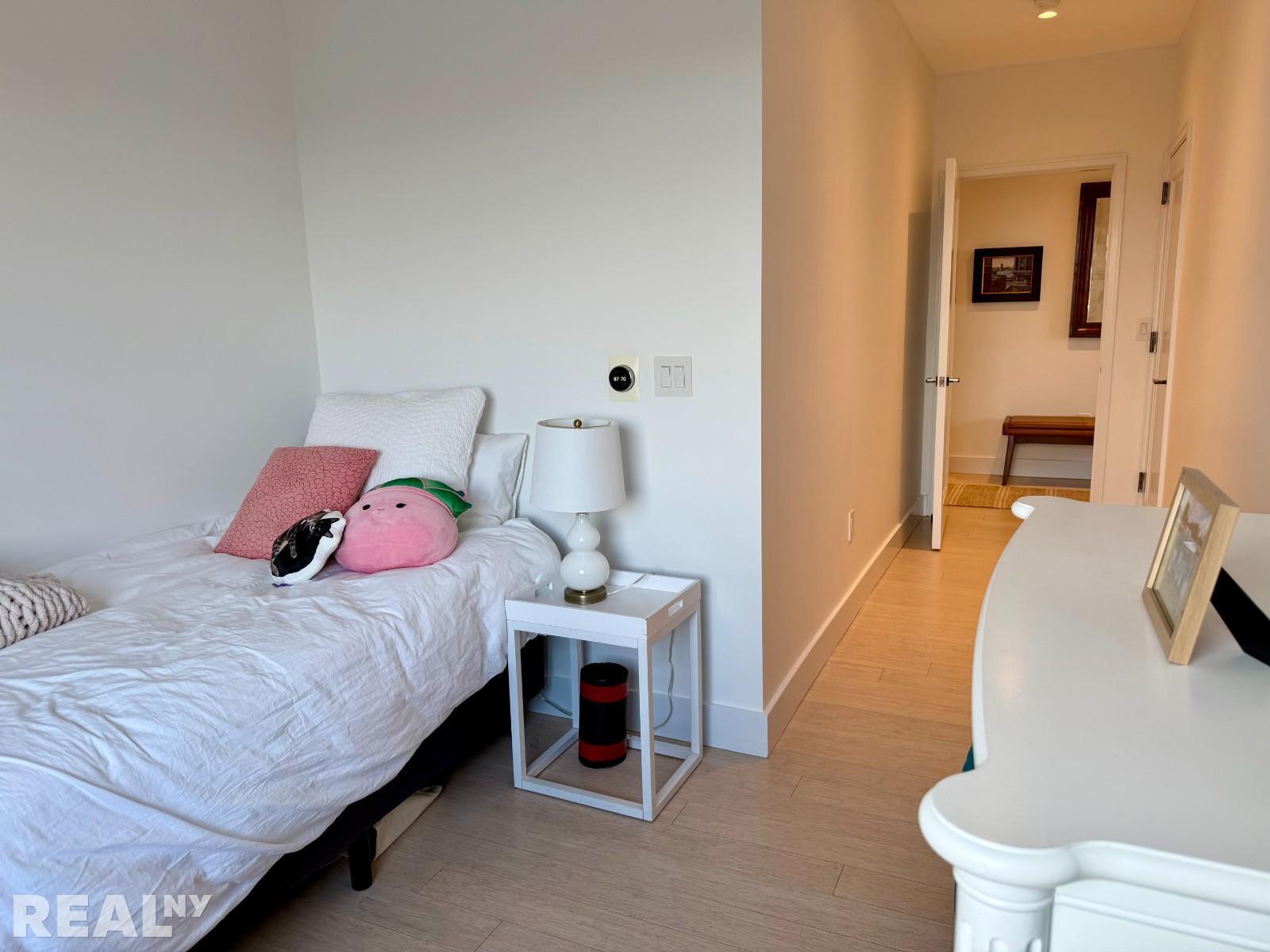 Building Photo - 30 Morningside Dr