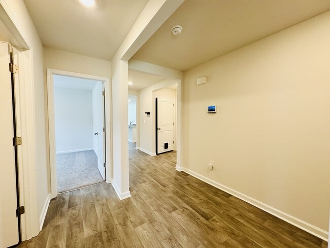 Building Photo - 505 Strawberry Fld Wy