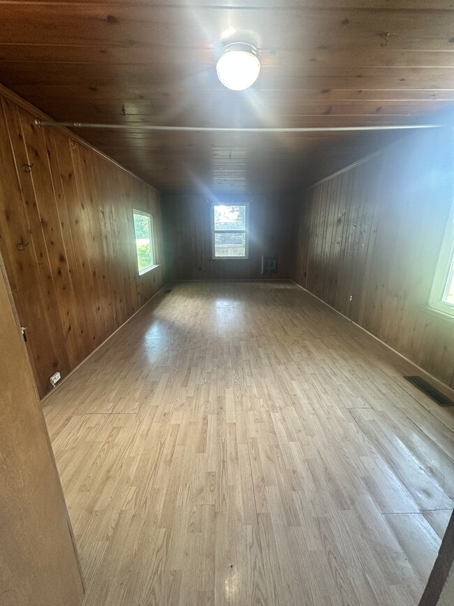 Building Photo - 203 Pardue Ln