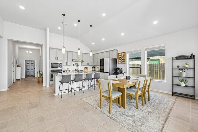 Building Photo - 409 Chardonnay Dr