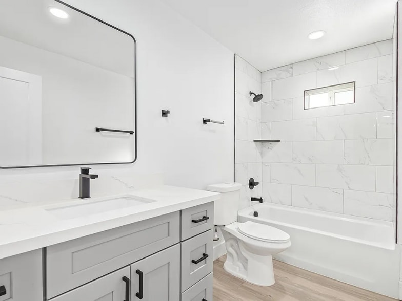 Building Photo - 498 N Arizona Ave