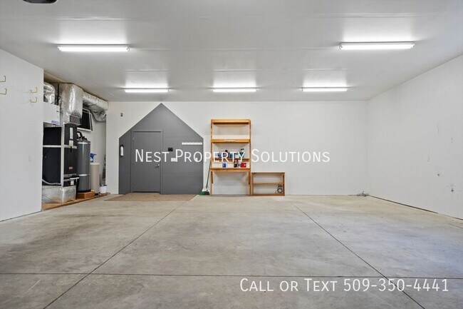 Building Photo - 7458 Bouldercrest Rd NE