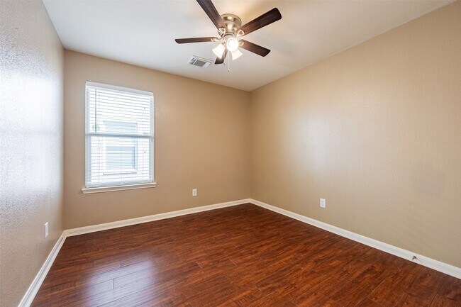 Building Photo - 15823 Kings Cypress Ln