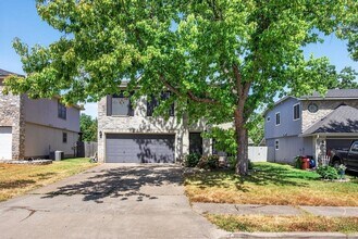 Building Photo - 1410 Green Terrace Dr