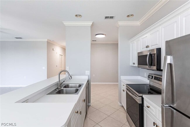 Building Photo - 8550 Kingbird Loop