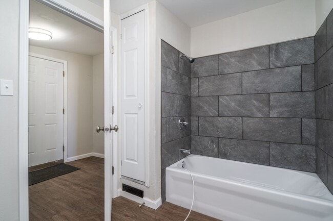 Building Photo - One Bedroom, One Bathroom Single Family Home