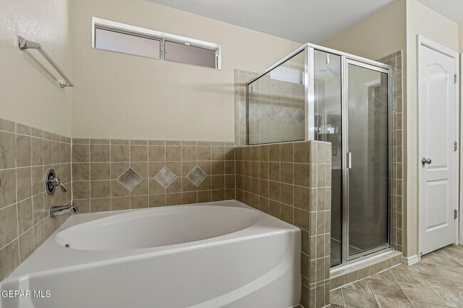 Building Photo - 6933 Jericho Tree Dr