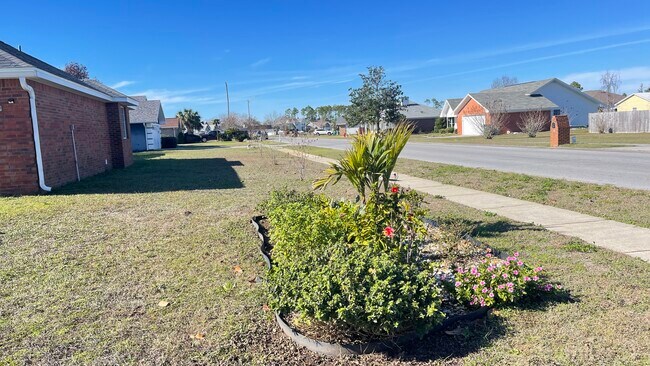 Building Photo - 6917 Minchew Ct