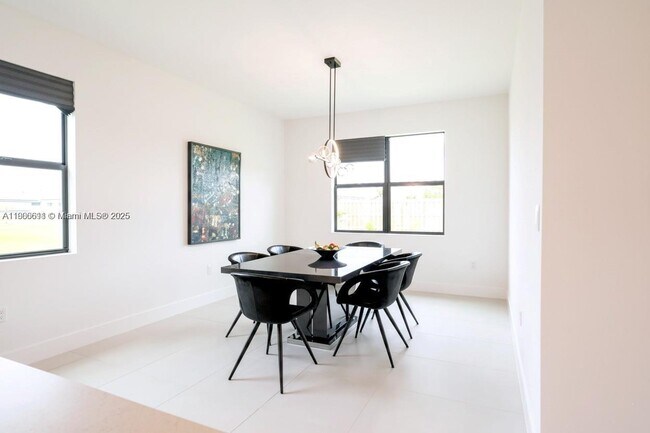 Building Photo - 30707 SW 193rd Ave