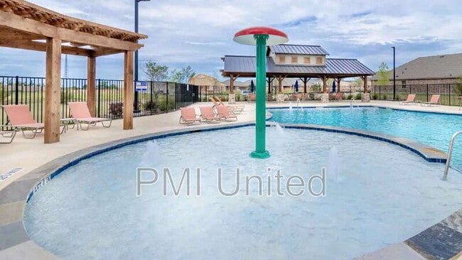 Building Photo - 2321 Larimar Dr