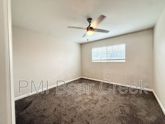 Building Photo - 1824 Thonig Rd