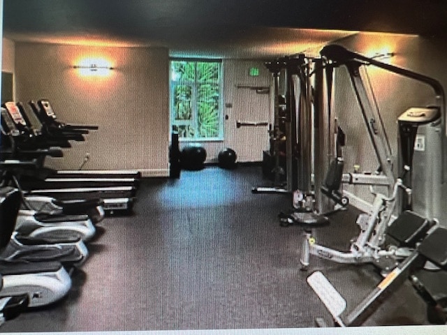 Common Area Gym - 475 Redwood St
