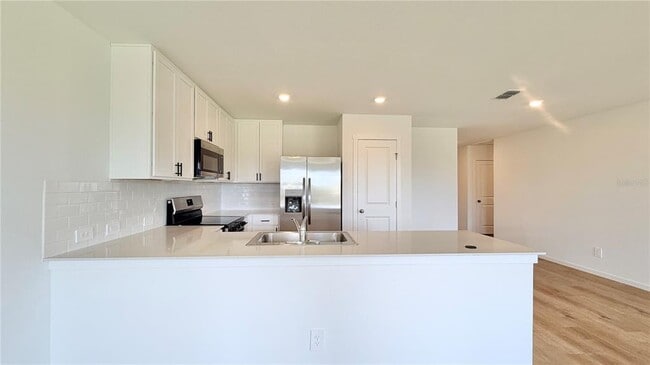 Building Photo - 615 ARTEMIS St