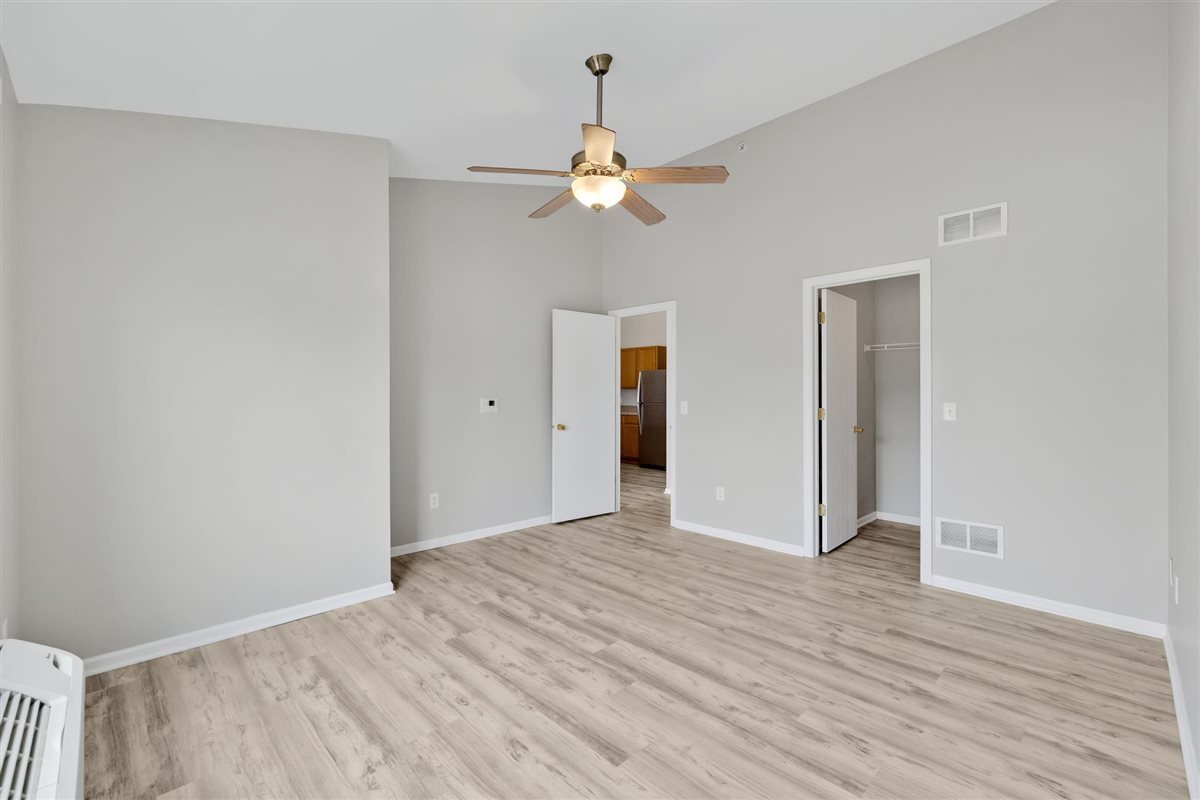 Building Photo - 222 Bertram Dr