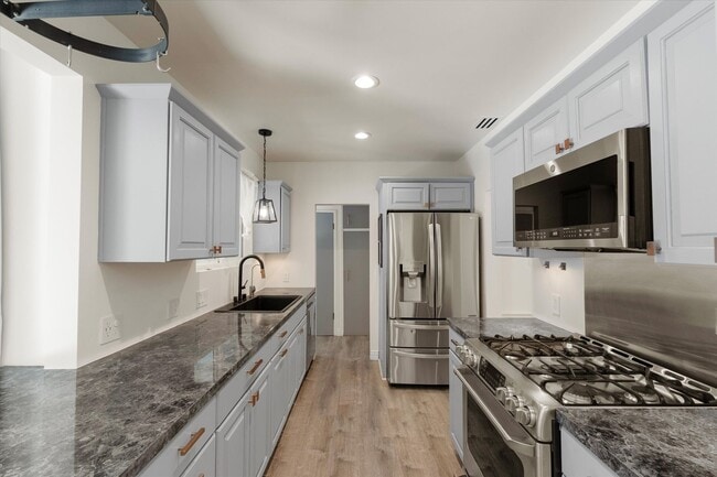 Building Photo - This beautifully updated 4-Bed, 2-Bath Home in Glenoaks Canyon is now available!