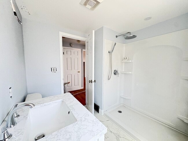 Building Photo - 111 Holden St