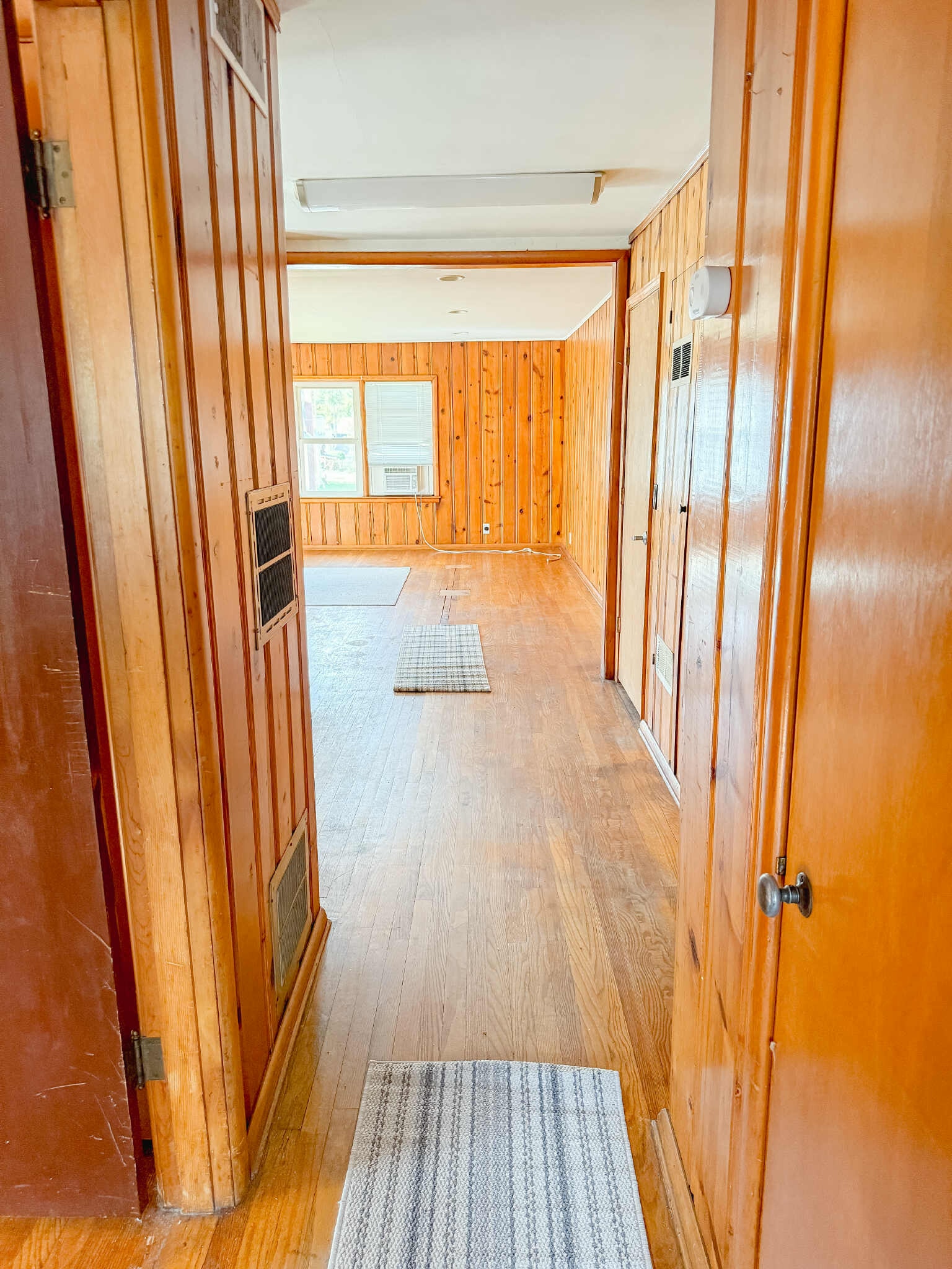 Building Photo - 1120 Metropolis St