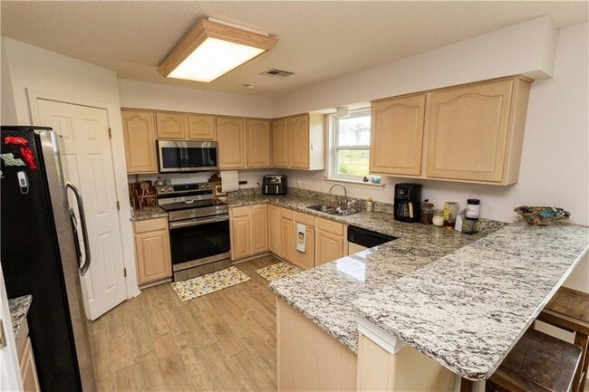 Building Photo - 26321 Mildred Dr