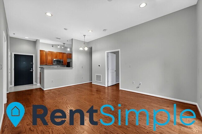 Primary Photo - 309 Holland Ln