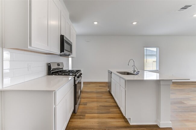 Building Photo - 9043 Rose Water Trl