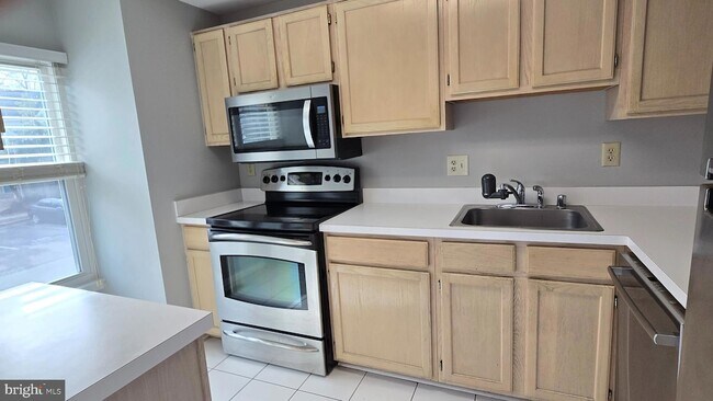 Building Photo - 3432 Londonleaf Ln