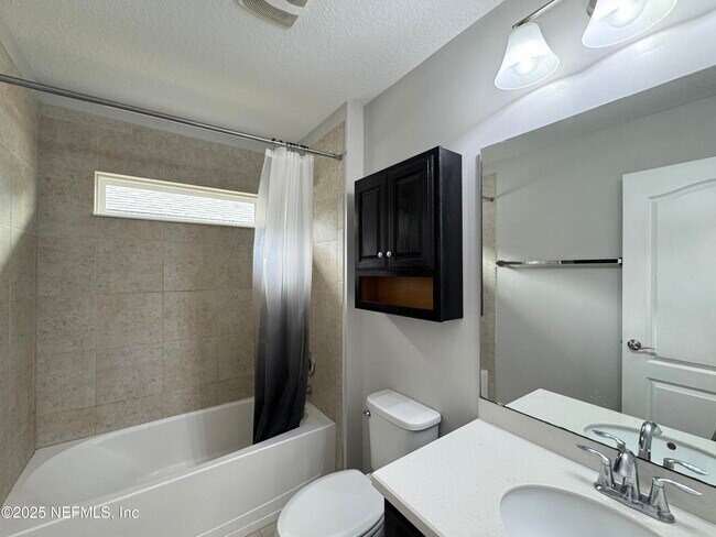 Building Photo - 94267 Woodbrier Cir