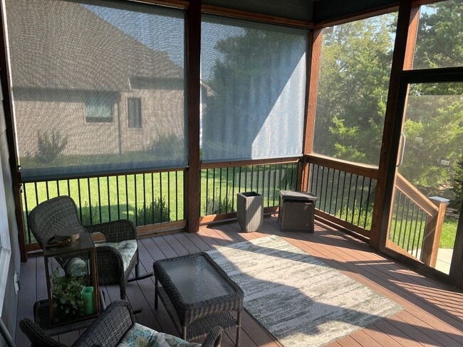 Building Photo - 12621 E Zimmerly St