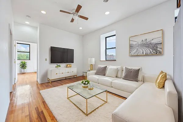 Primary Photo - 301 W 151st St