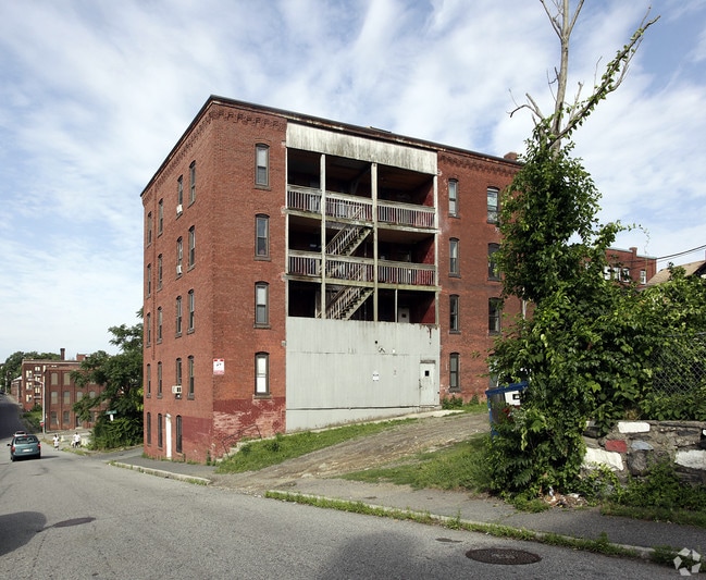 Back - 24 Charlton St
