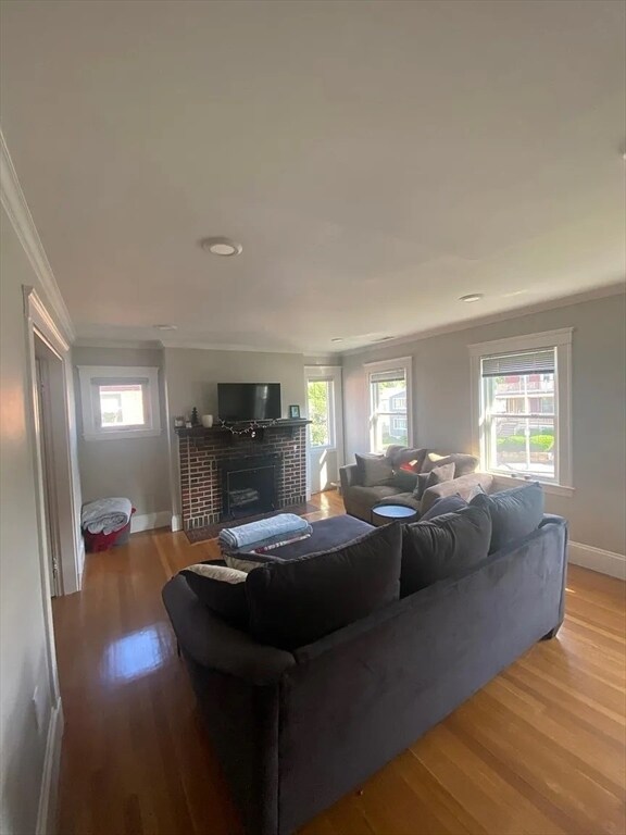 Building Photo - 649 Washington St