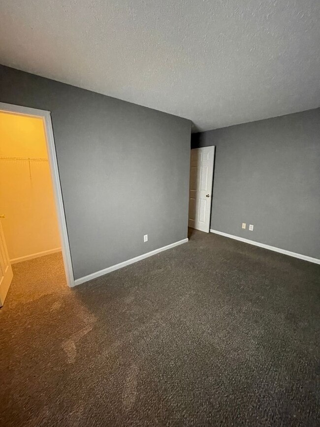 Building Photo - 3909 Candle Berry Dr