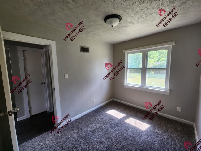 Building Photo - 2051 Covert Ave