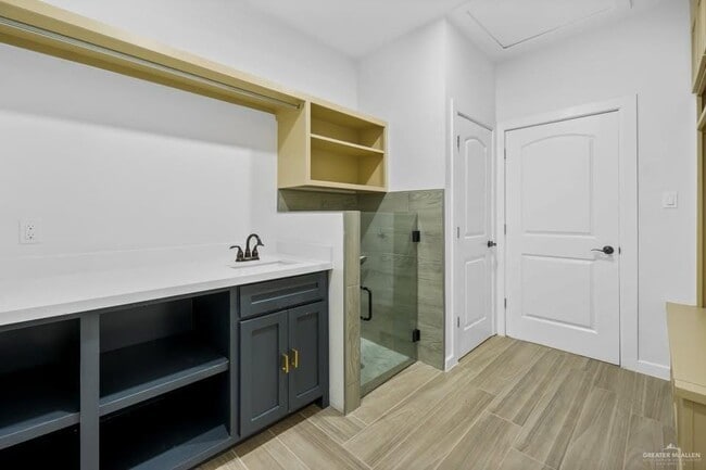 Building Photo - 12 Arboledas Dr