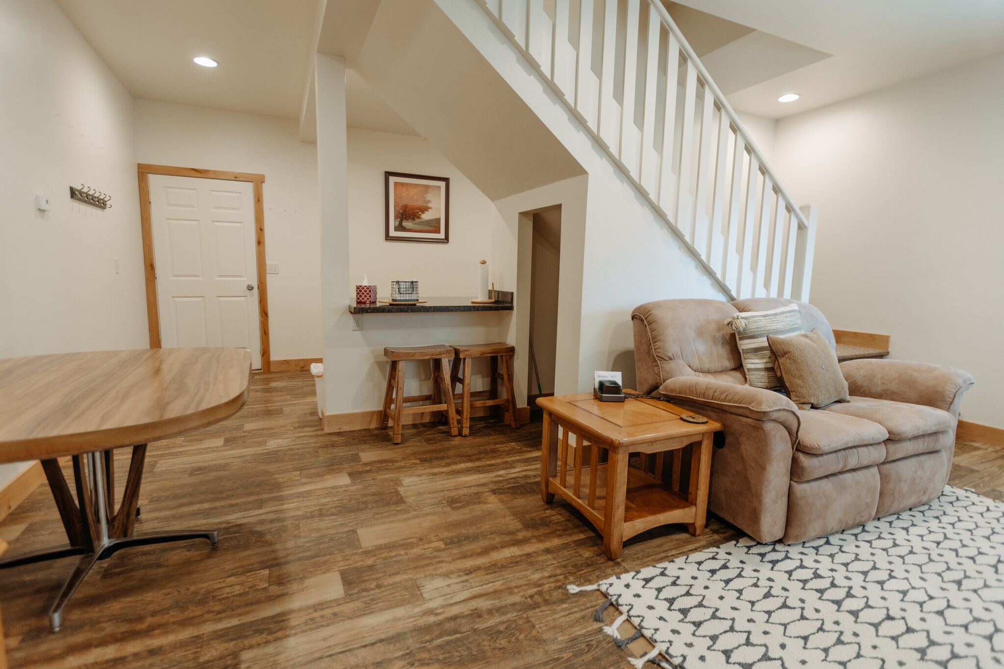 Building Photo - 120 Lasso Ln